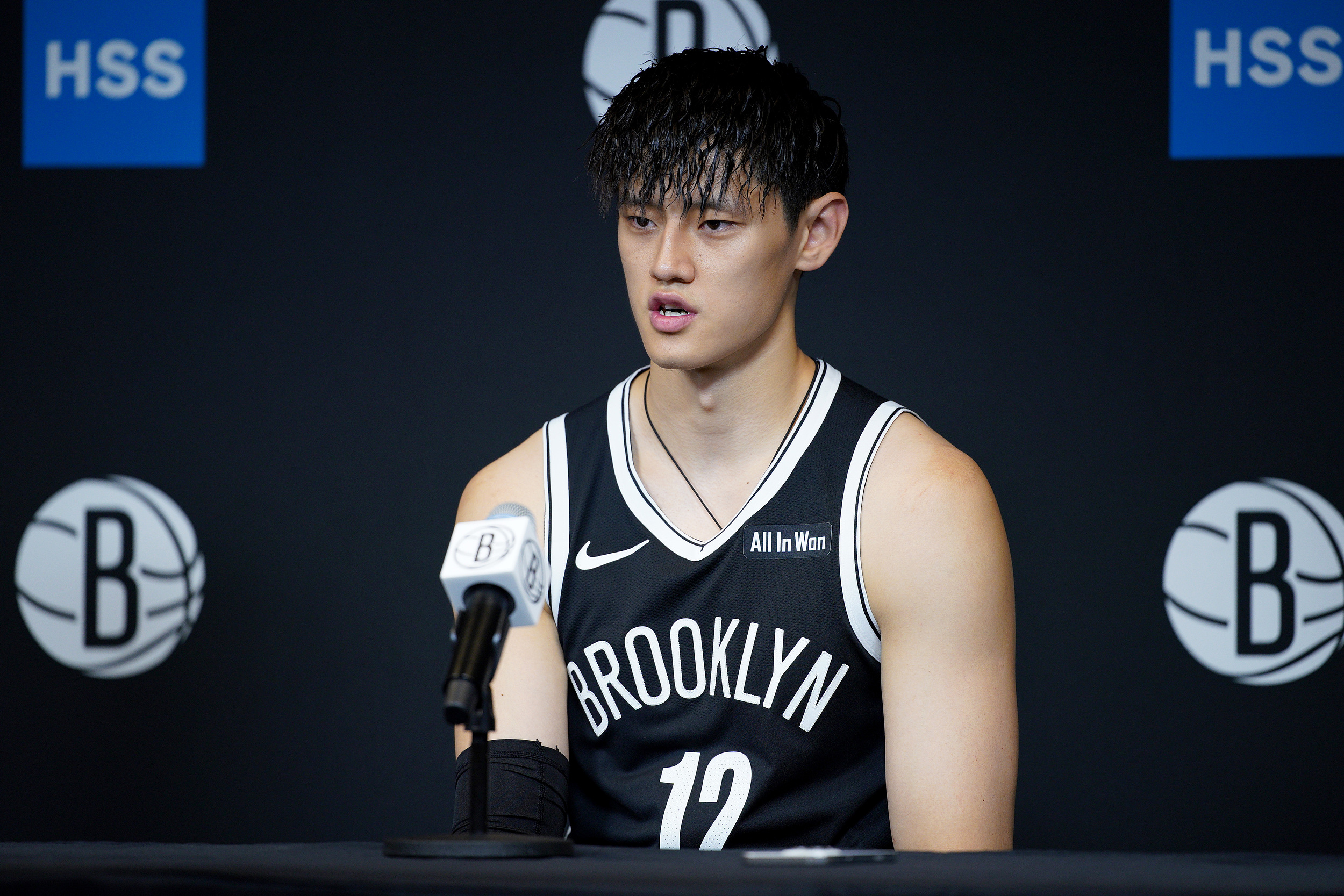 开云线上入口-曾凡博：在NBA训练重塑身体状态，提高了阅读比赛的能力