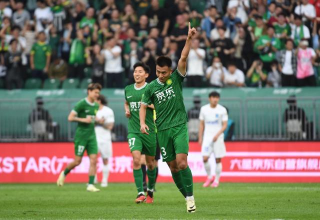 开云线上入口-【中超】法比奥梅开二度何宇鹏传射 国安5比2南通