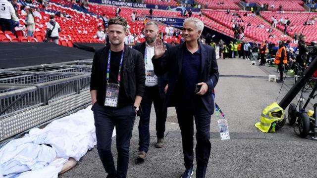 开云线上入口-费内巴切官宣穆里尼奥 评完欧冠决赛他直飞土耳其