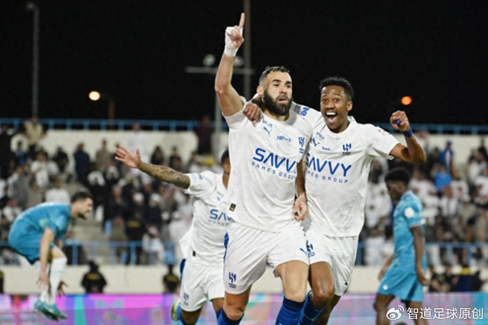 开云登录网址入口-C罗罢赛都怪本泽马 新月首秀就戴帽3分领跑沙特超 创造两大纪录|克里斯蒂亚诺·罗纳尔多|利雅得|利雅得新月|马尔科姆|利雅得胜利_新浪新闻